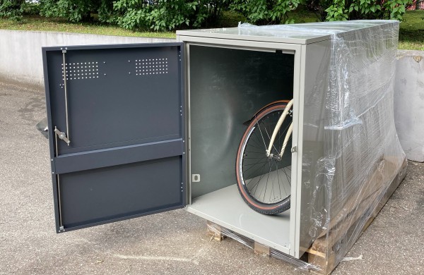 Jonavoje statomi „garažai“ dviračiams prie daugiabučių: gyventojai jau gali rezervuoti vietas