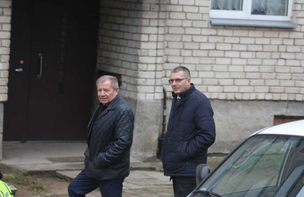 Prie daugiabučio paliktą paketą neutralizavo išminuotojai