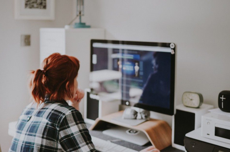 NVSC: protrūkių kreivei ir toliau kylant aukštyn raginame rinktis nuotolinį darbą