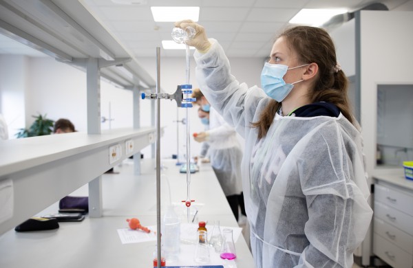 Jonavos Senamiesčio gimnazijoje – respublikinis dr. Bronislovo Lubio konkursas