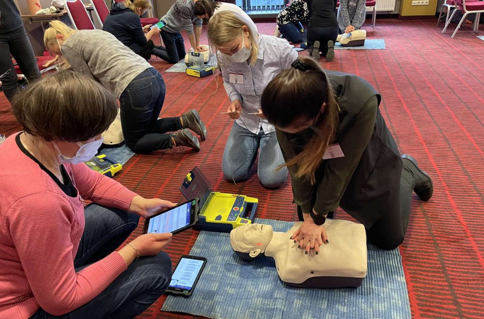 Pirmoji pagalba COVID-19 pandemijos metu – ką daryti ir ko vengti?