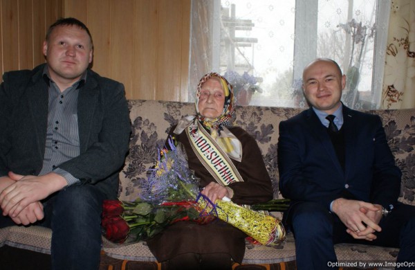 Pasveikino šimtametę 