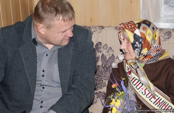 Pasveikino šimtametę 