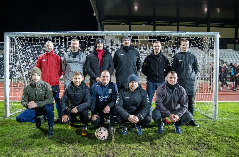 Tradiciniam „Šikšnosparnio“ futbolo  turnyrui pasibaigus