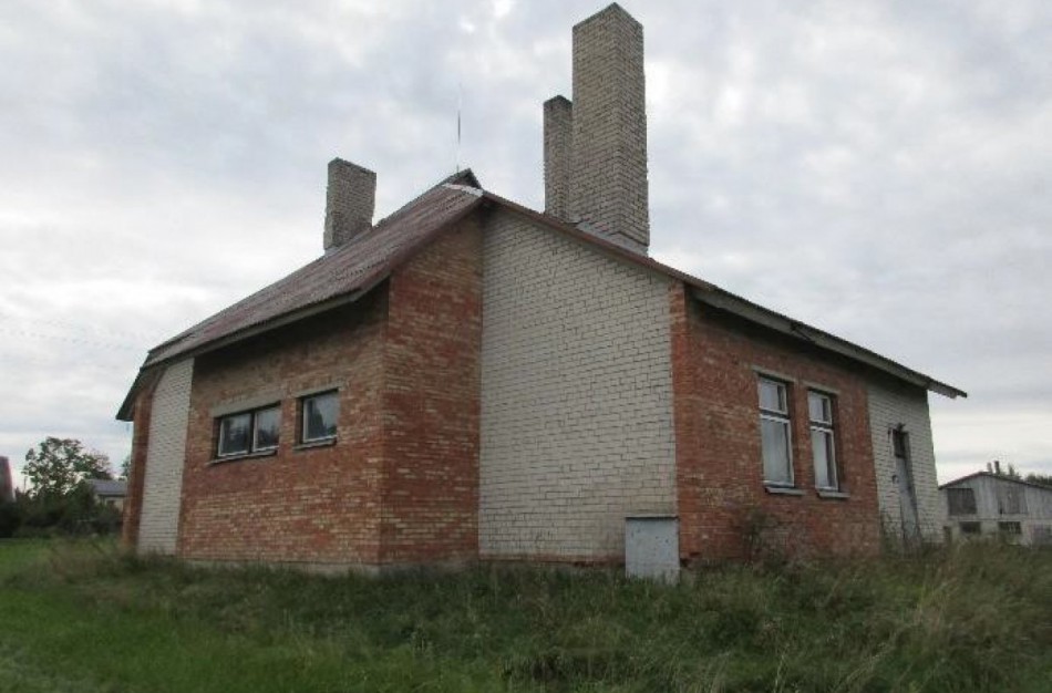 Pastato-pirties su kiemo statiniais ir sklypu Pirties g. 3, Liepių k., Bukonių sen., pardavimo aukcionas