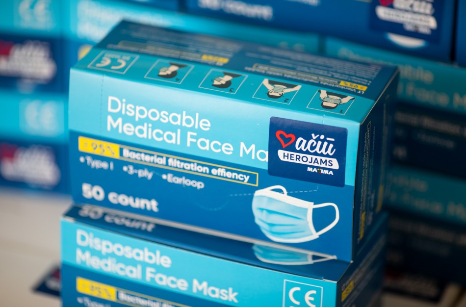 „Maxima“ parduotuvėse pirkėjams kaukės bus išduodamos nemokamai