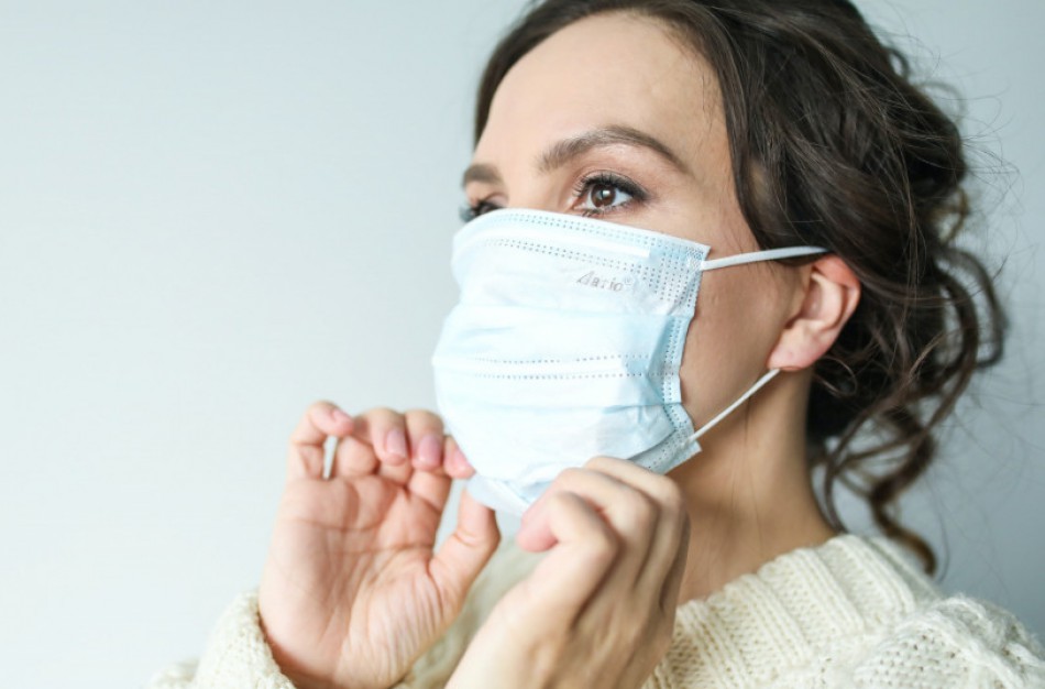 SAM paaiškina, kur nuo pirmadienio privaloma dėvėti kaukes