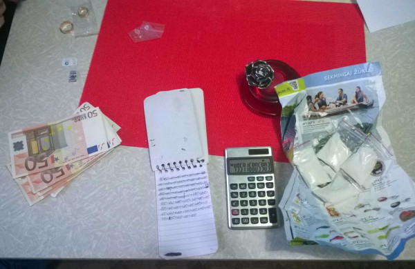 Didelio narkotikų kiekio platintojams Jonavoje - Vilniaus kriminalistų smūgis