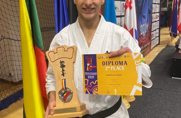 G. Cvykas iš Rumunijos grįžta su vicečempiono titulu