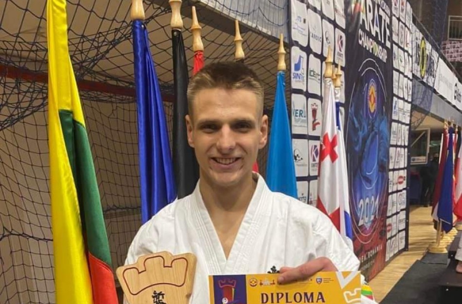 G. Cvykas iš Rumunijos grįžta su vicečempiono titulu