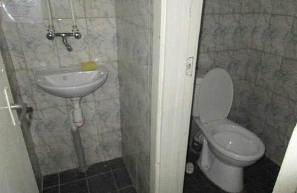 Pastato-pirties su aikštele ir sklypu Samanynės g. 30, Aklojo ežero k., Šilų sen., pakartotinis pardavimo aukcionas