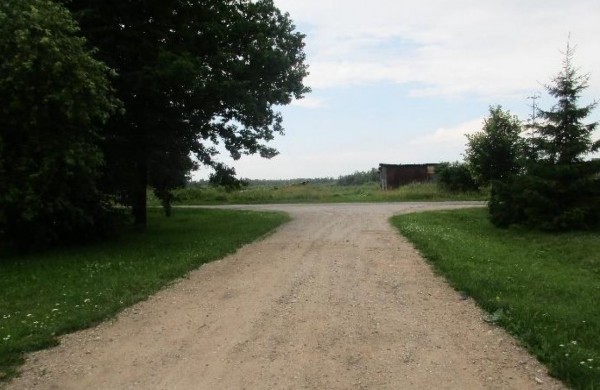 Pastato-pirties su aikštele ir sklypu Samanynės g. 30, Aklojo ežero k., Šilų sen., pakartotinis pardavimo aukcionas