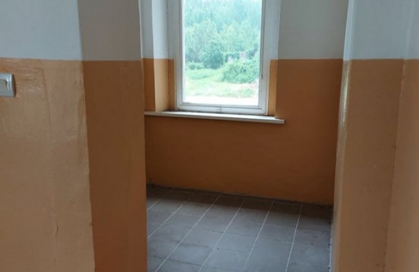 Pastato-pirties su aikštele ir sklypu Samanynės g. 30, Aklojo ežero k., Šilų sen., pakartotinis pardavimo aukcionas