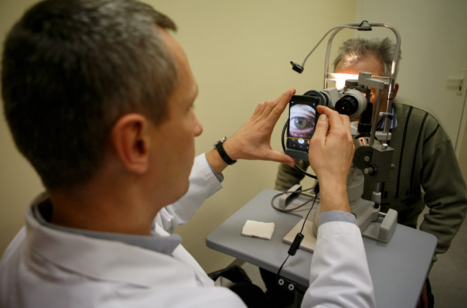 Ligonių kasos apie akių lęšiukus: kada reikia mokėti tik kainos skirtumą?