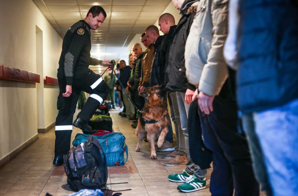 Į Mokomąjį pulką atvyko šauktiniai savanoriai