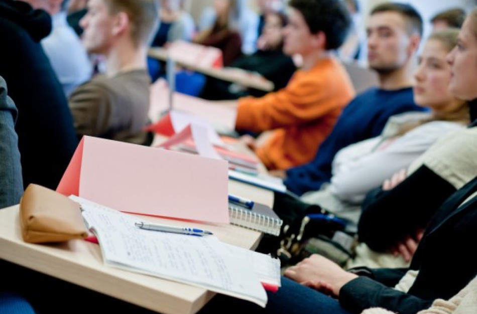 2022 m. stojant į aukštąsias mokyklas konkursinės eilės skaičiavimo principai išlieka panašūs kaip šiemet