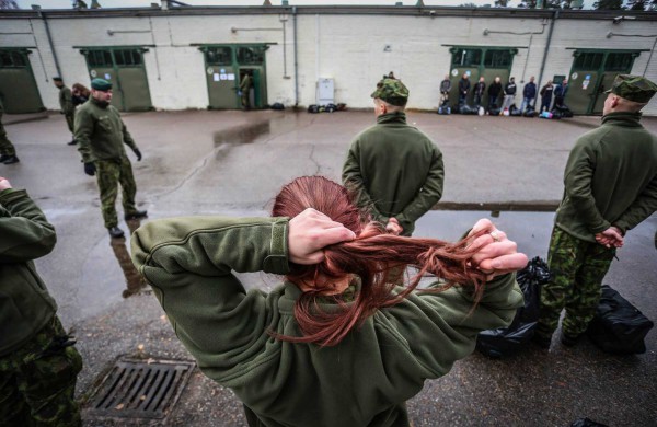 Į Mokomąjį pulką atvyko šauktiniai savanoriai