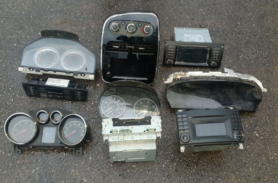 Jonavoje išaiškinta vagystė, pareigūnai prašo atpažinti savo galimai pavogtus daiktus