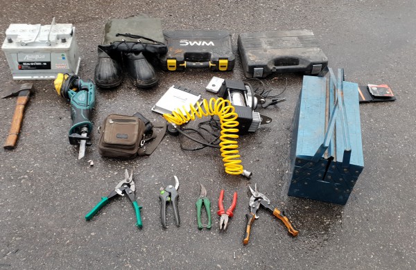 Jonavoje išaiškinta vagystė, pareigūnai prašo atpažinti savo galimai pavogtus daiktus