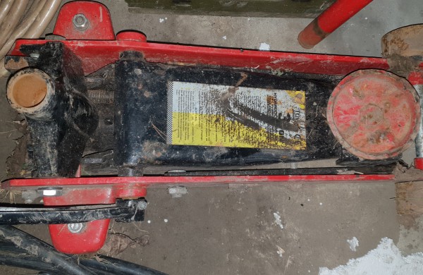 Jonavoje išaiškinta vagystė, pareigūnai prašo atpažinti savo galimai pavogtus daiktus