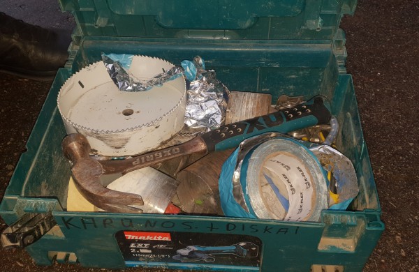 Jonavoje išaiškinta vagystė, pareigūnai prašo atpažinti savo galimai pavogtus daiktus