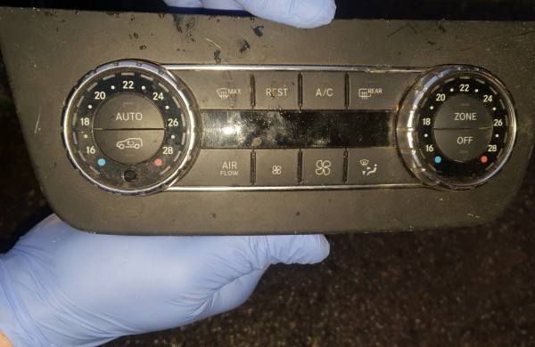 Jonavoje išaiškinta vagystė, pareigūnai prašo atpažinti savo galimai pavogtus daiktus