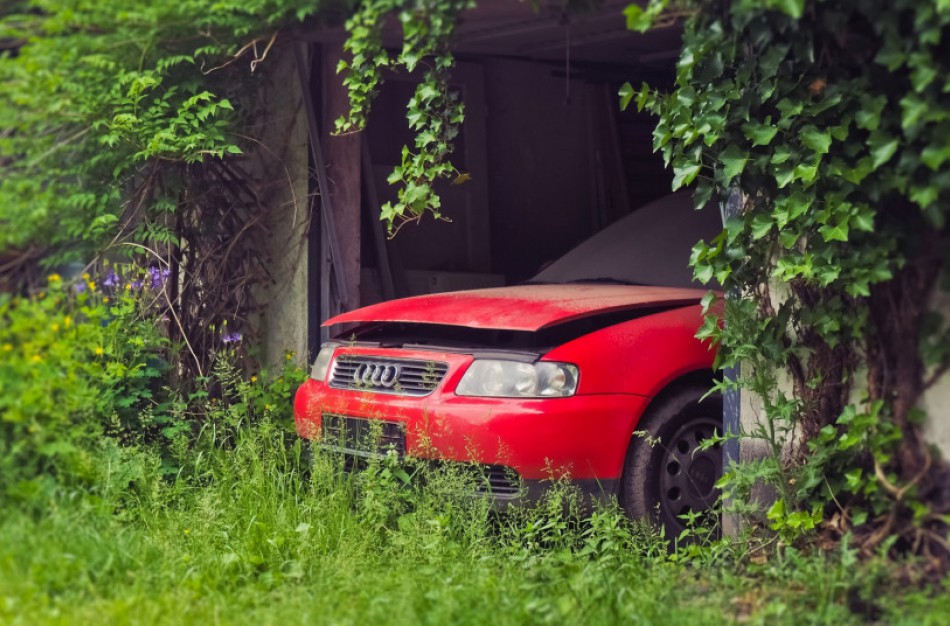 Nepasiturintiems siūloma 2 tūkst. eurų parama įsigyti netaršų automobilį