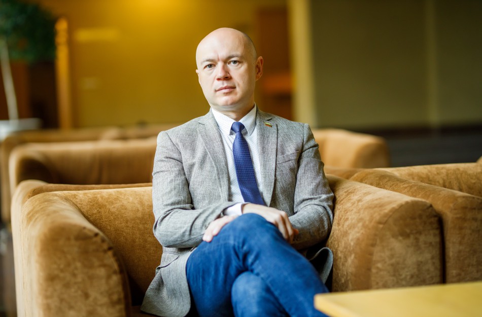 Seimo narys E. Sabutis: Įvedus PVM lengvatą, maisto produktų kainos galėtų sumažėti 8–10 proc.