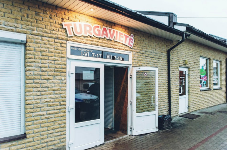 VMVT tikrino maisto papildų prekybą turgavietėse: patikrintas ir Jonavos turgus