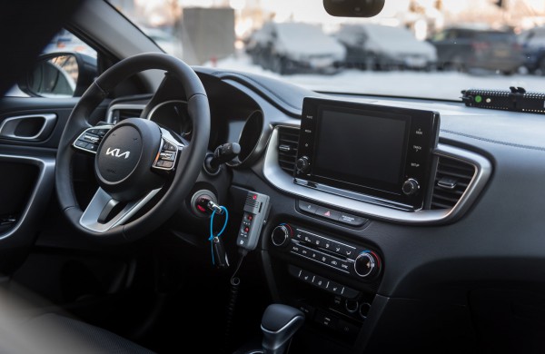 Policijos automobilių parką papildė dar 10 nežymėtų automobilių