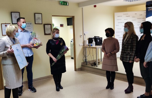 Viceministrė pasveikino Jonavos socialinių paslaugų centrą su suteiktu Europos kokybės sertifikatu