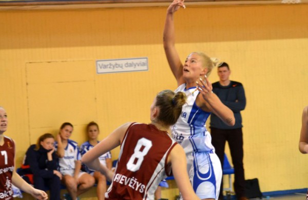 „Petrochema“ krepšininkės be didesnio vargo nugalėjo panevėžietes