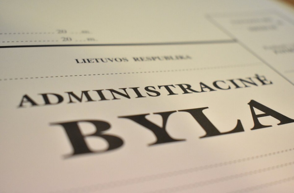 LVAT nagrinės bylą dėl privalomų kaukių dėvėjimo mokiniams