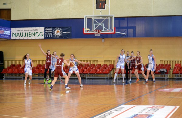 „Petrochema“ krepšininkės be didesnio vargo nugalėjo panevėžietes