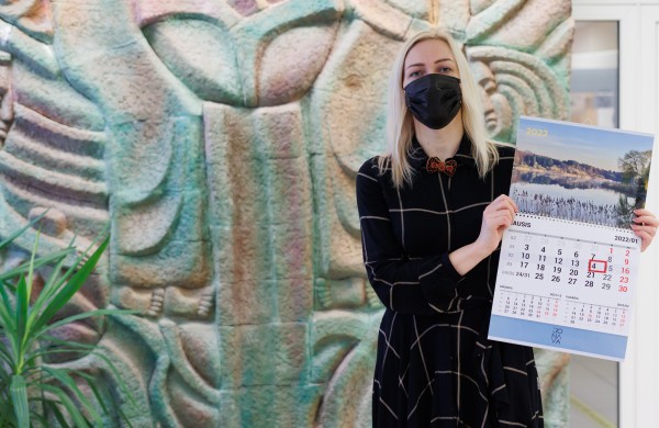 Fotokonkurso laureatams įteikti Jonavos kalendoriai