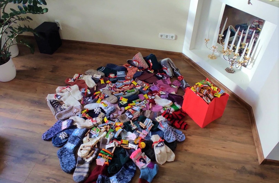 JKC šokėjai paruošė net 60 dovanėlių Jonavos globos namų gyventojams