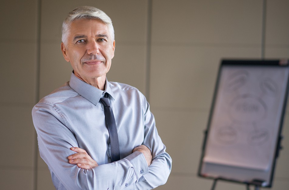 Užimtumo tarnyba: darbuotojų nerandančios įmonės gręžiasi į vyresnius žmones