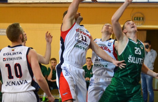 Savo aikštelėje Jonavos krepšininkai mačo pabaigoje susitvarkė su šilutiškiais