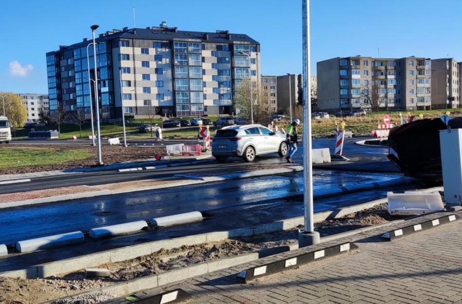Jonaviečiai: kodėl Rimkuose sustojo žiedinės sankryžos įrengimo darbai?