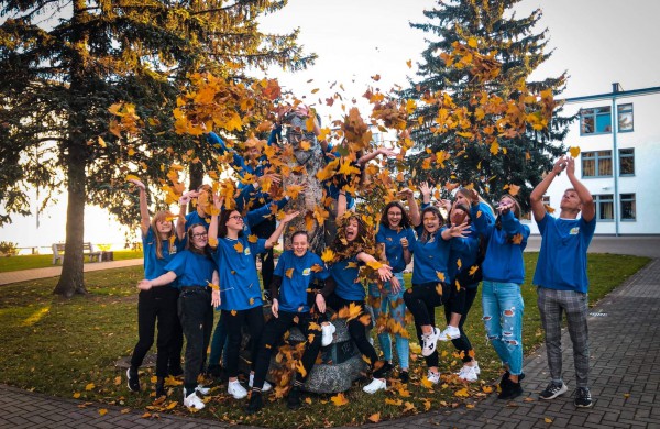 Jonavos Jeronimo  Ralio gimnazijoje – svarbūs pokyčiai: kodėl šiuolaikiniam mokiniui neužtenka vadovėlio?