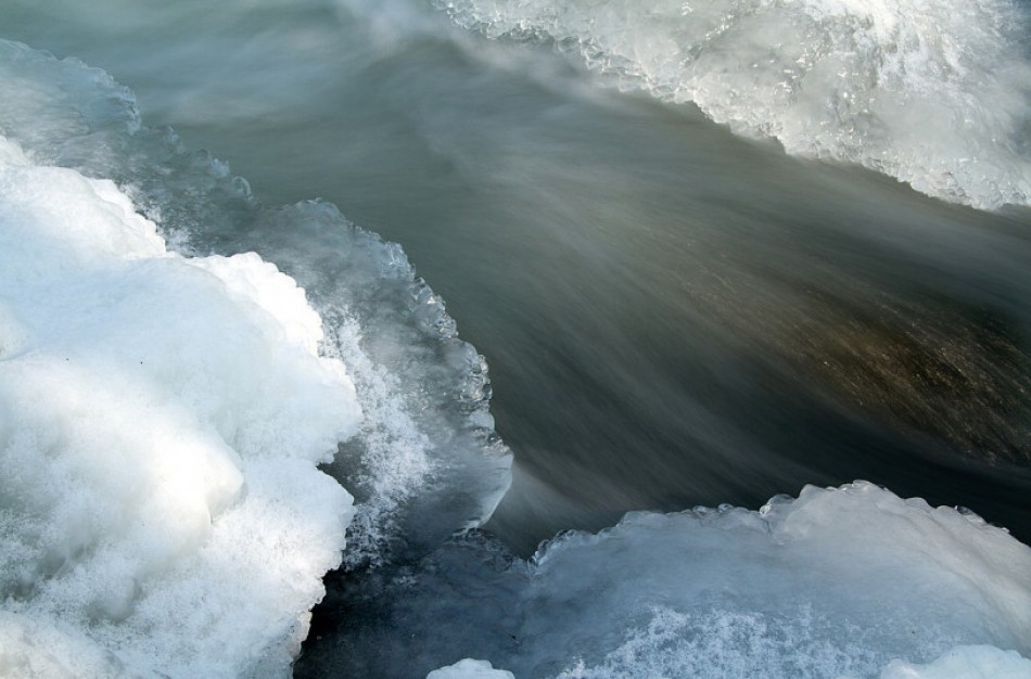 Gelbėjimo tarnyboms pranešta apie į tvenkinį  įlūžusį vyrą