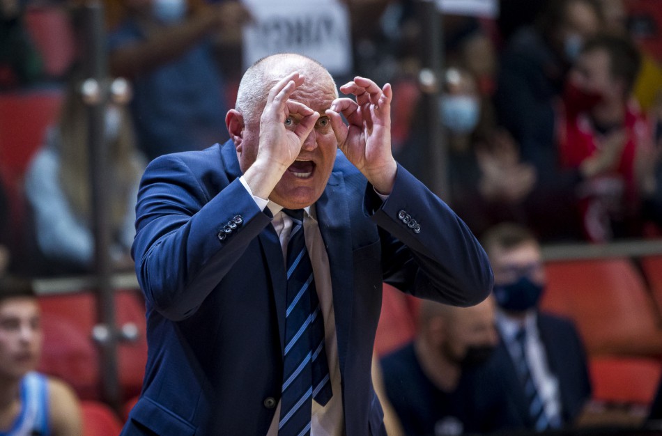 Kaip atrodė jonaviečių krepšininkų paskutinės pusketvirtos savaitės be krepšinio Jonavoje?