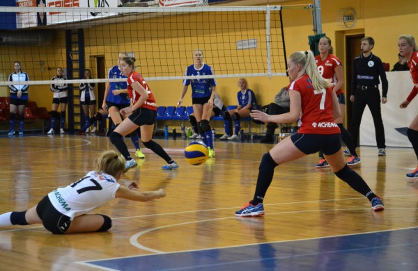 Pergalingas „Achema-KKSC“ tinklininkių savaitgalis