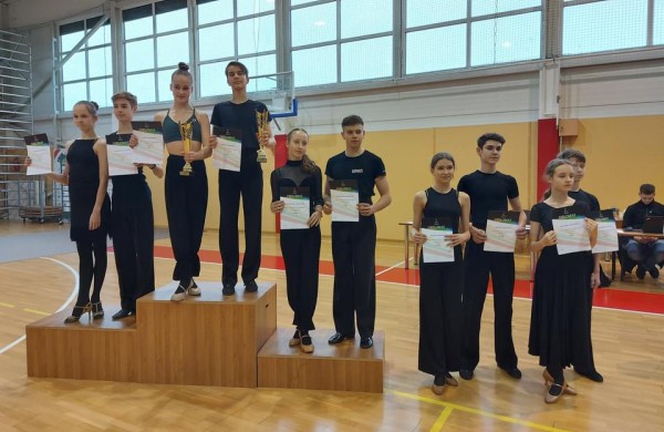 Jonaviečiai - geriausių Lietuvos 2021 m. sportinių šokių reitingo porų nugalėtojai