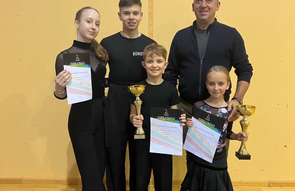 Jonaviečiai - geriausių Lietuvos 2021 m. sportinių šokių reitingo porų nugalėtojai
