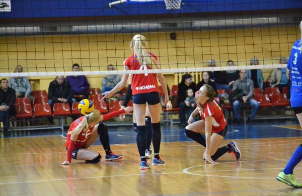 Pergalingas „Achema-KKSC“ tinklininkių savaitgalis