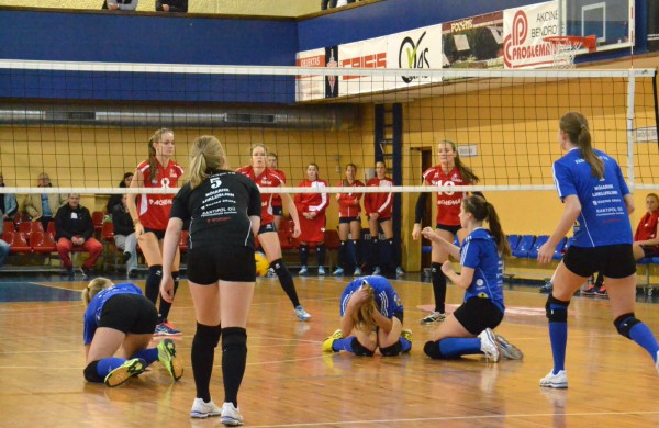 Pergalingas „Achema-KKSC“ tinklininkių savaitgalis