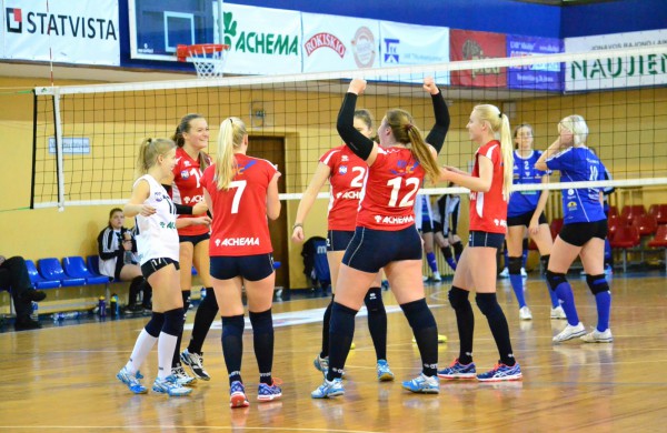 Pergalingas „Achema-KKSC“ tinklininkių savaitgalis