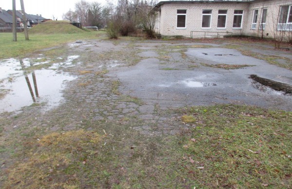 Pastato su kiemo statiniais ir sklypu Pergalės g. 1, Kuigalių k., pardavimo aukcionas