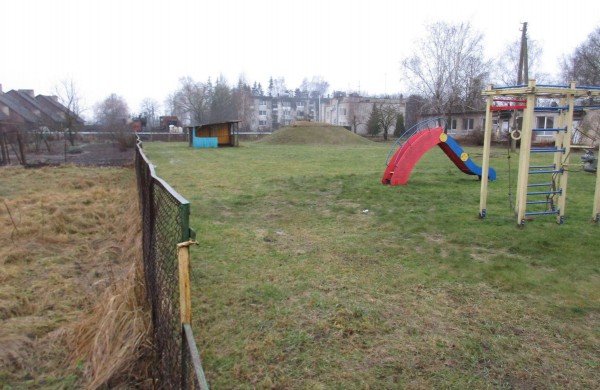 Pastato su kiemo statiniais ir sklypu Pergalės g. 1, Kuigalių k., pardavimo aukcionas